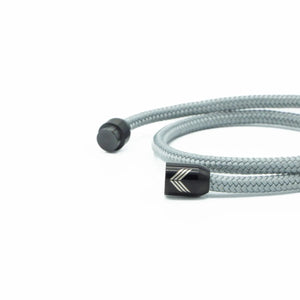 Vertig Magnetic Nautical Paracord Bracelet Grey unclasped. Reveals the high-quality paracord and strong magnetic closure.