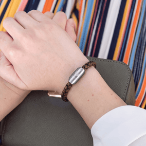 Vertig Magnetic Leather Bracelet Vintage White