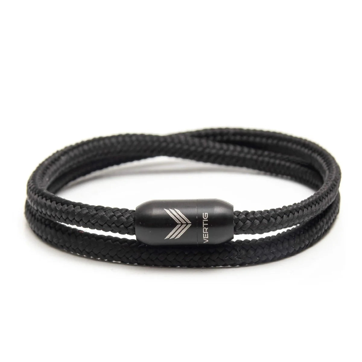 Vertig Magnetic Nautical Paracord Bracelet Black. Full view. Durable nautical rope for active lifestyles.