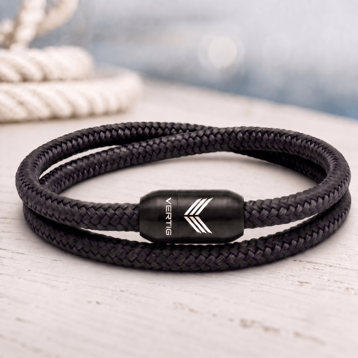 Paracord Bracelet Magnetic Black