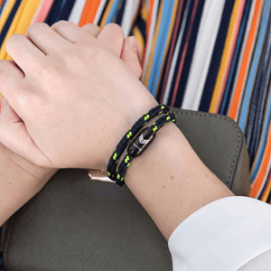 Paracord Bracelet Magnetic Black Neon