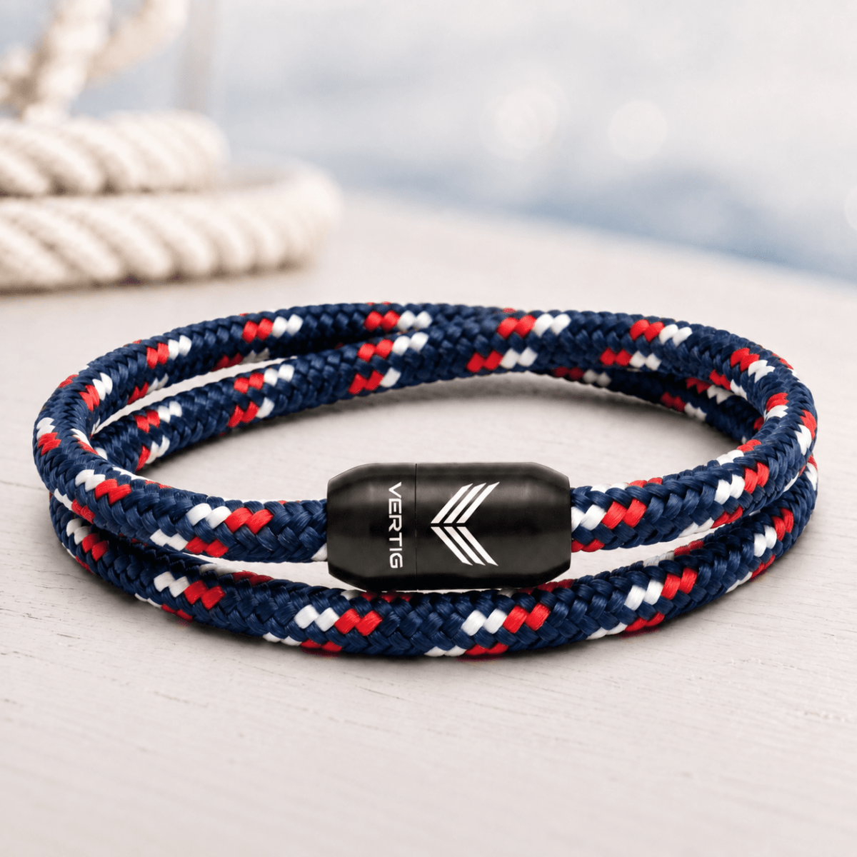 Paracord Bracelet Magnetic Blue Red