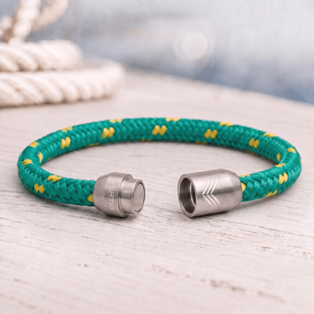 Paracord Bracelet Magnetic Green Yellow