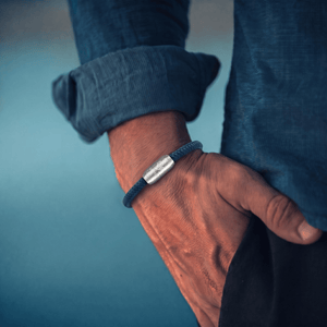 Paracord Bracelet Magnetic Navy Blue