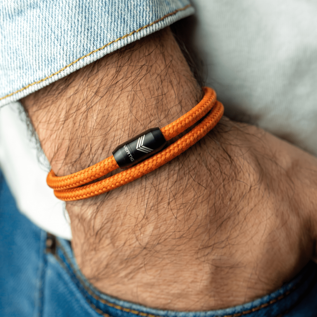 Paracord Bracelet Magnetic Orange