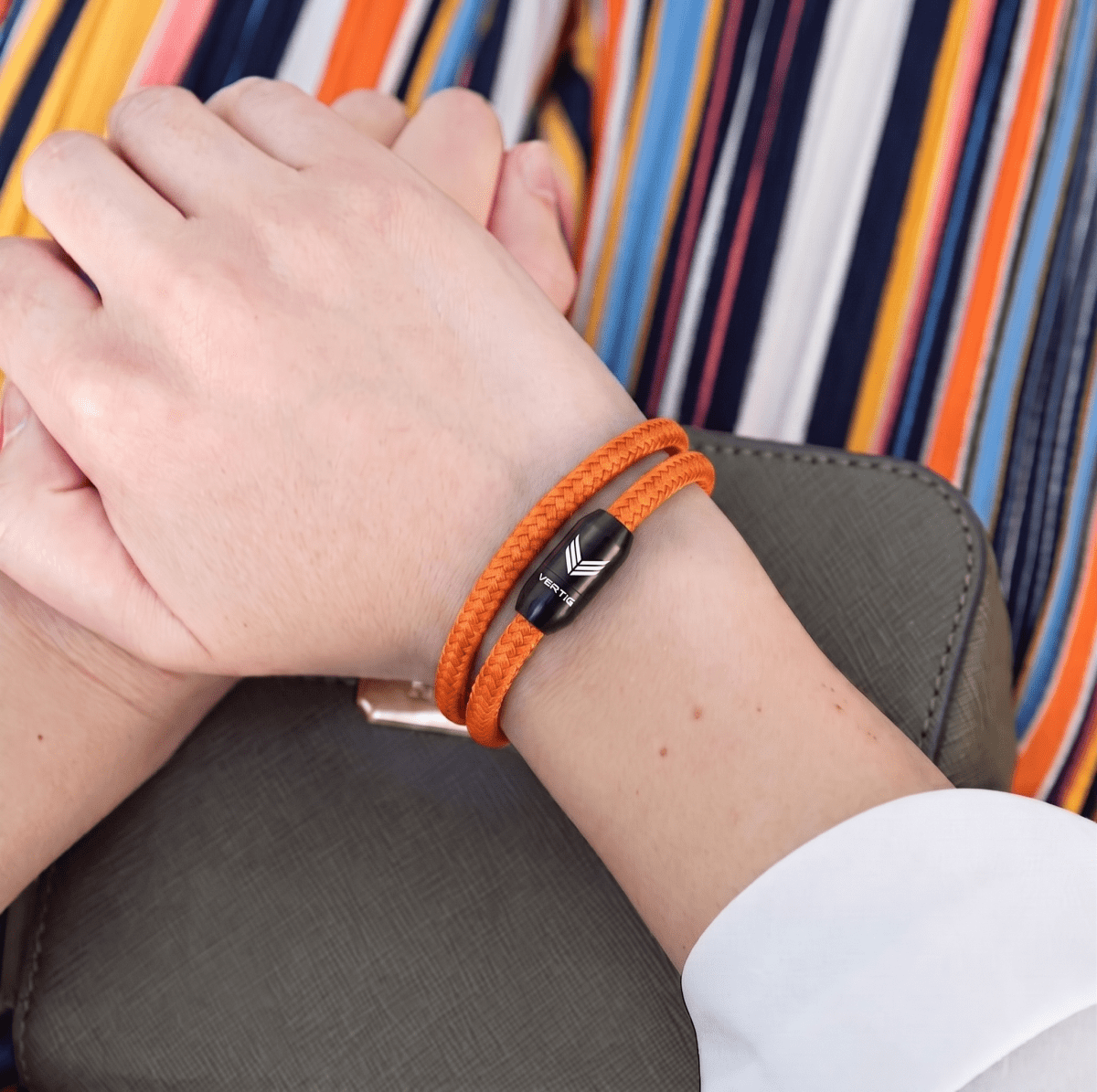 Paracord Bracelet Magnetic Orange