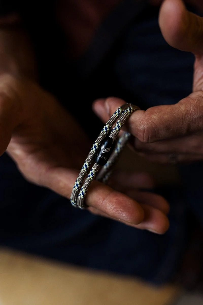 Vertig Magnetic Nautical Paracord Bracelet Snake. Lightweight, comfortable, and trendy.