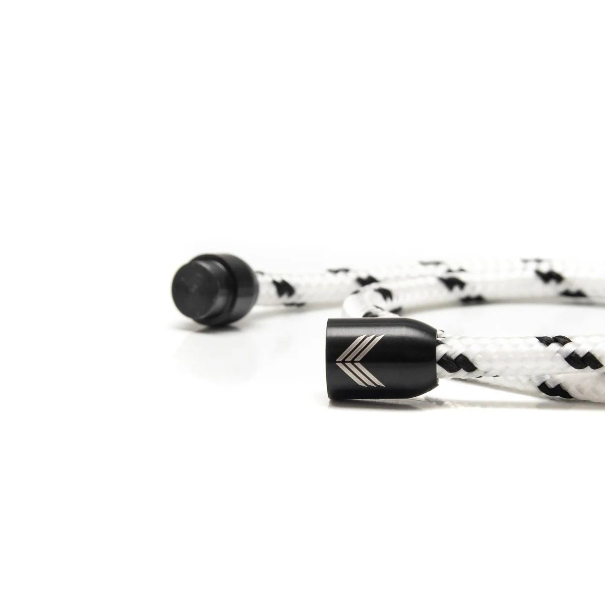 Vertig Magnetic Nautical Paracord Bracelet White Black unclasped. Reveals the high-quality paracord and strong magnetic closure.