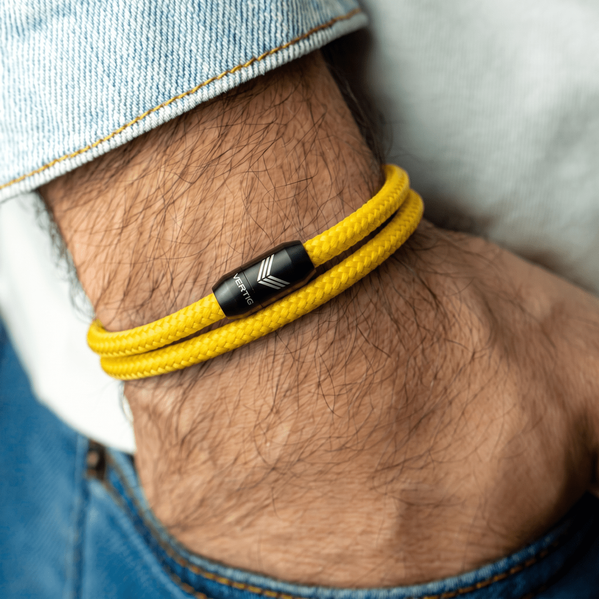 Paracord Bracelet Magnetic Yellow