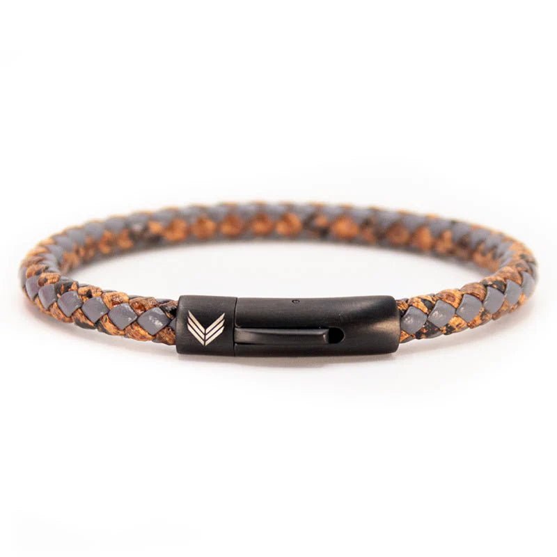 Vertig Leather Bracelet Vintage Bronze. Full view, highlighting its rich, aged bronze leather and sleek, timeless design.