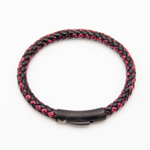 Vertig Leather Bracelet Vintage Red clasped. Demonstrates the seamless integration of the sleek clasp, creating a polished look on the wrist.