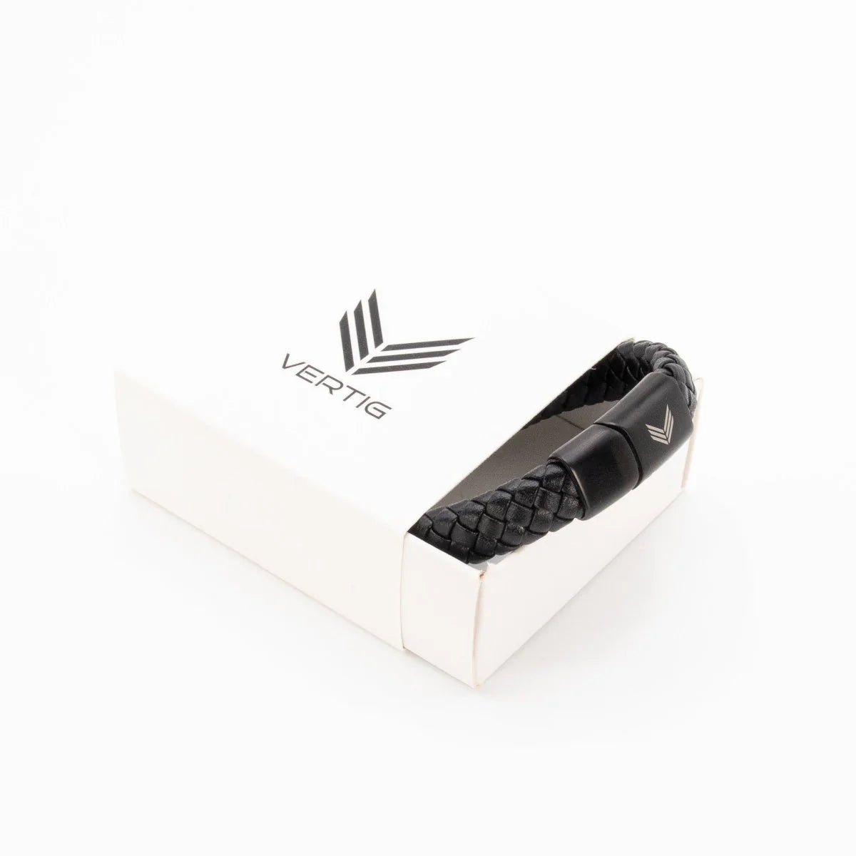 Vertig Magnetic Wide Leather Bracelet Black presented in a premium branded gift box. Ideal for a memorable, elegant gift.
