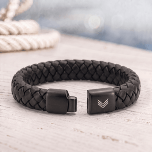 Vertig Magnetic Leather Bracelet Black