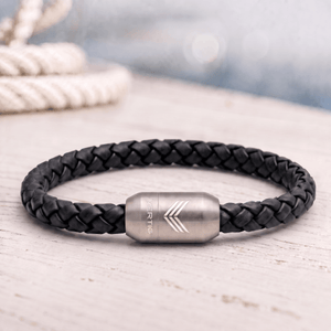 Vertig Magnetic Leather Bracelet Black