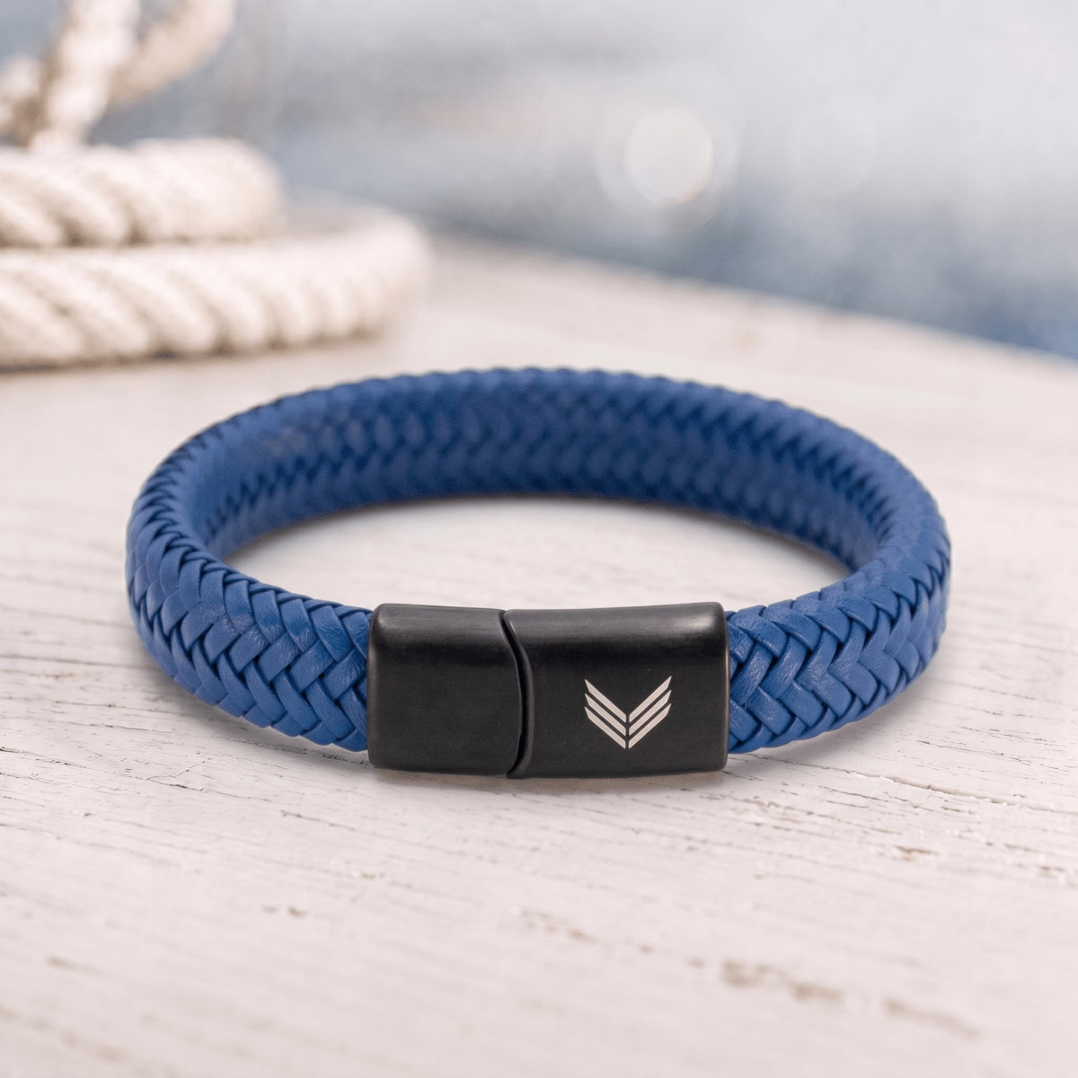 Vertig Magnetic Leather Bracelet Blue