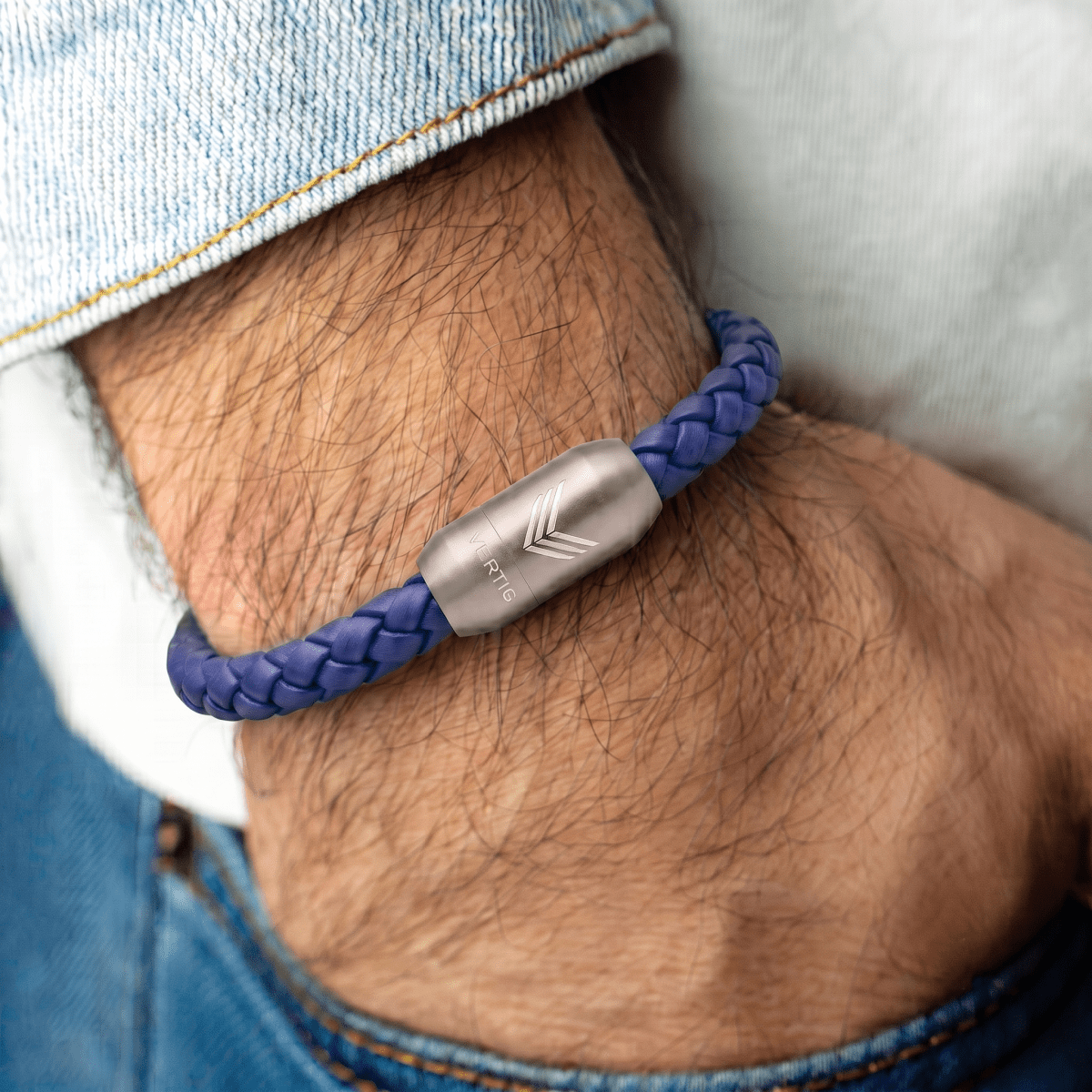 Vertig Magnetic Leather Bracelet Blue