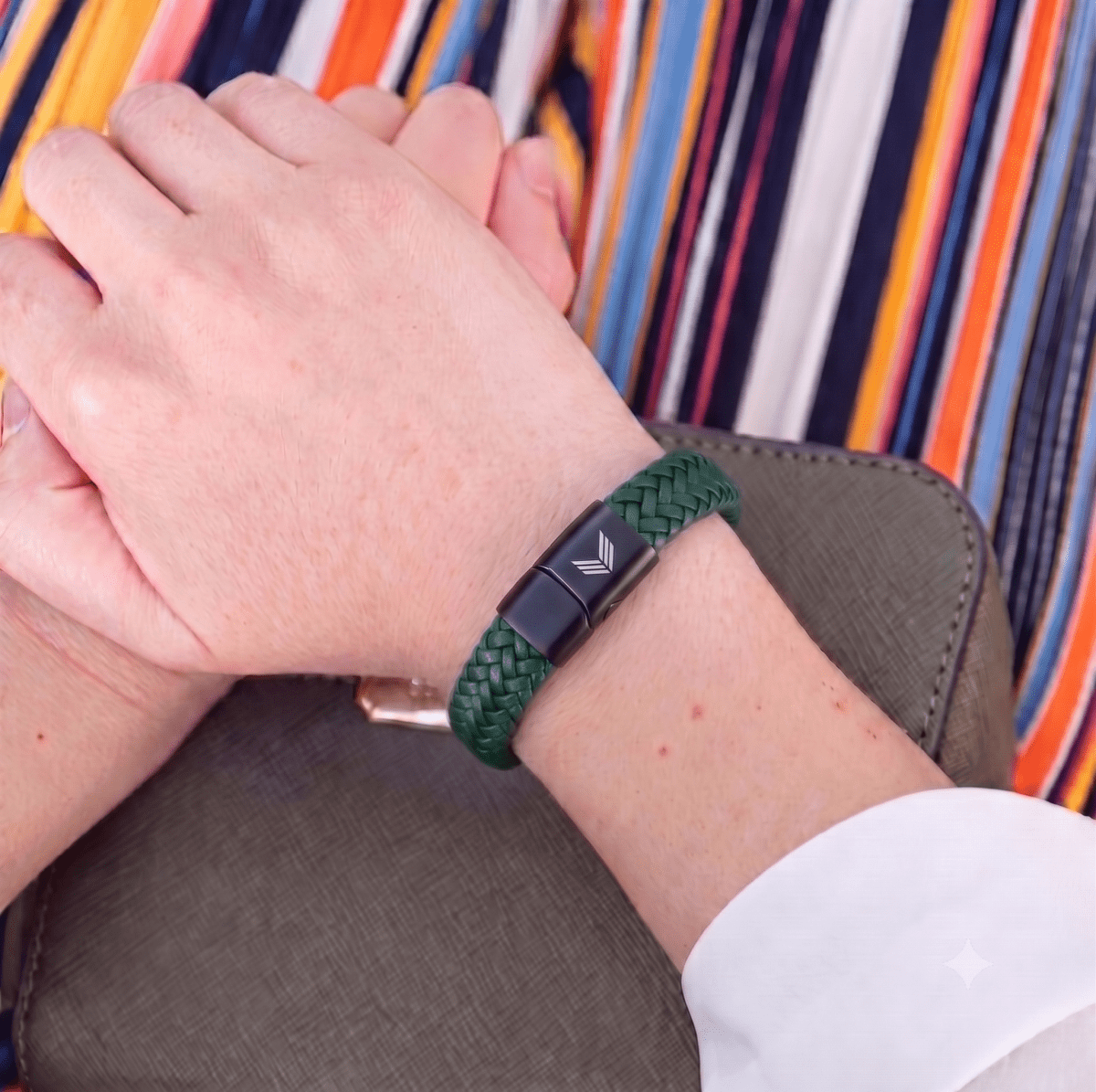 Vertig Magnetic Leather Bracelet Green