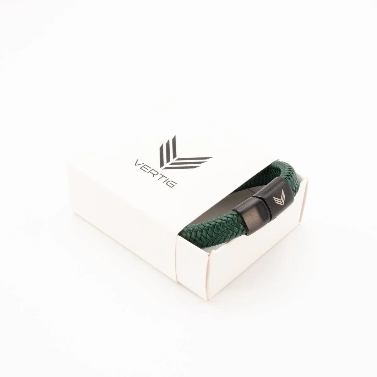 Vertig Magnetic Wide Leather Bracelet Green presented in a luxurious branded gift box. Ideal for a sophisticated, unique present.