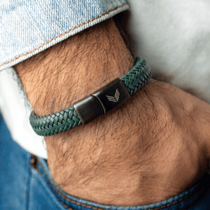 Vertig Magnetic Leather Bracelet Green