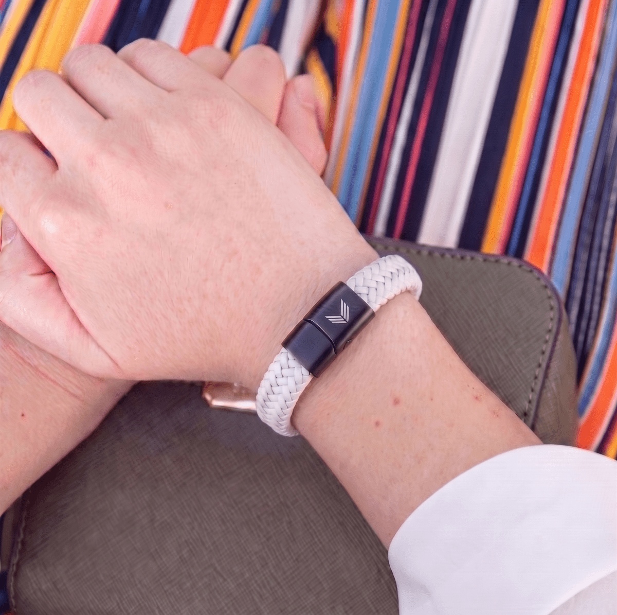 Vertig Magnetic Leather Bracelet Grey
