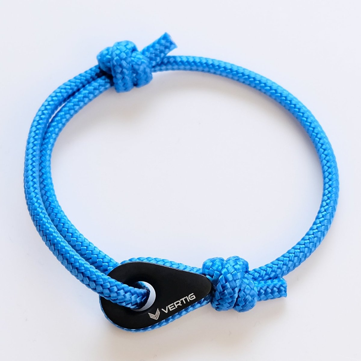 How to Make a Mandala Knot Paracord Sliding Knot Friendship Bracelet- -  YouTube