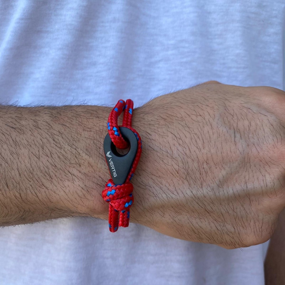 Sliding knot bracelet - paracord adjustable bracelet knot - YouTube